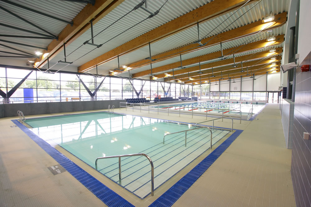 the swimming pool is in the north of the